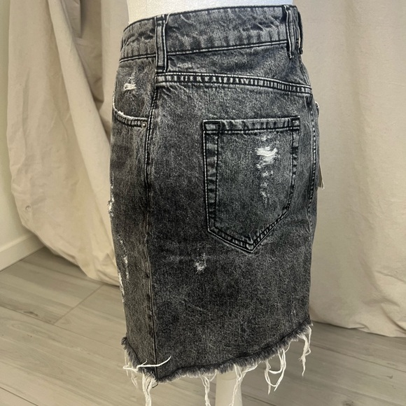 NWT SER.O.YA Allie Mini Skirt Phoenix Distressed Black Denim Wash Sz 29 Y2K 90s - Picture 6 of 9